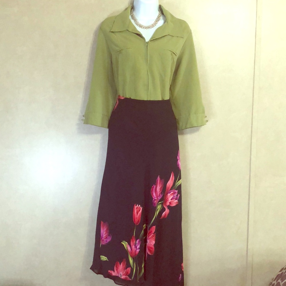 Green and black floral skirt - two piece outfit